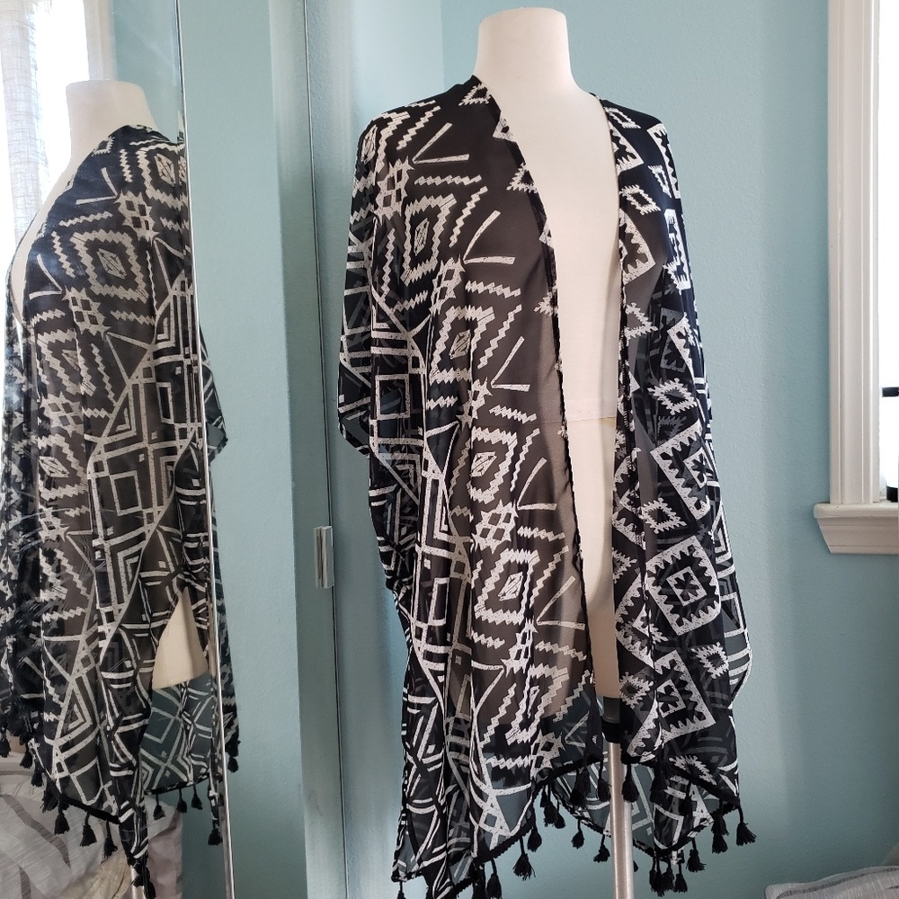 Tassel beach cover kimono